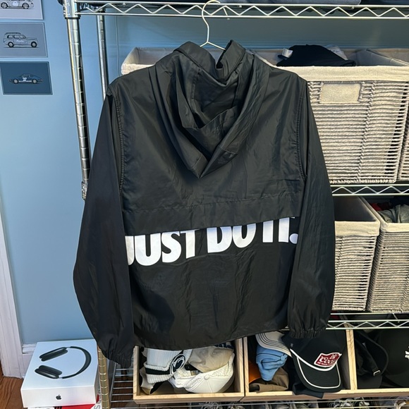 NIKE LOGO MENS WINDBREAKER - Picture 4 of 4